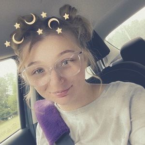 Meet your Posher, Cierra